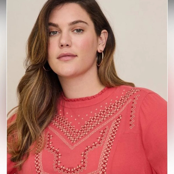 Torrid Embroidered Blouse Size 5 Crinkle Gauze Coral Long Sleeve Boho Prairie - Picture 6 of 10